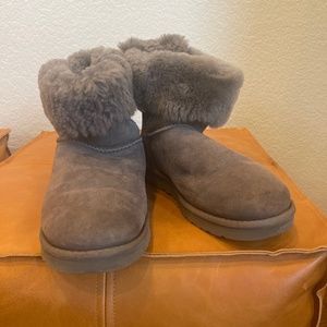 Gray Ugg boots